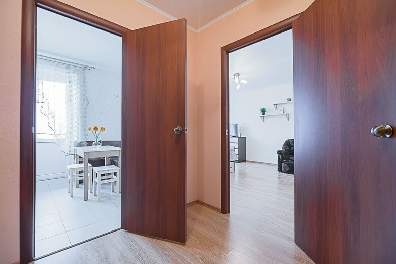 Apartamentos Flathome24 Metro Komendanskiy Prospect