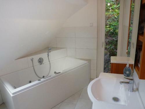 Villa Holiday Home Leubach