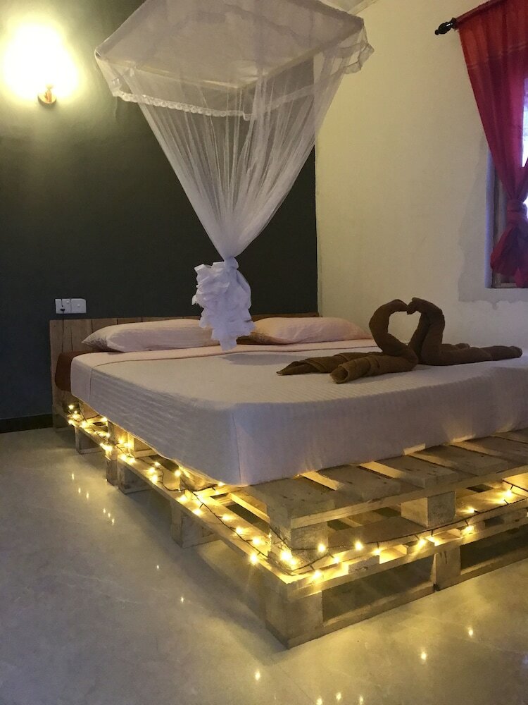 Hotel The Coconut