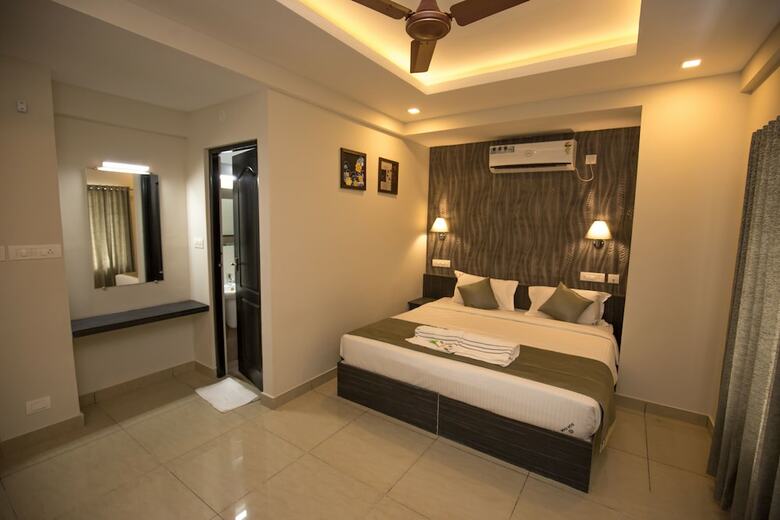 Hotel South Gate Residency