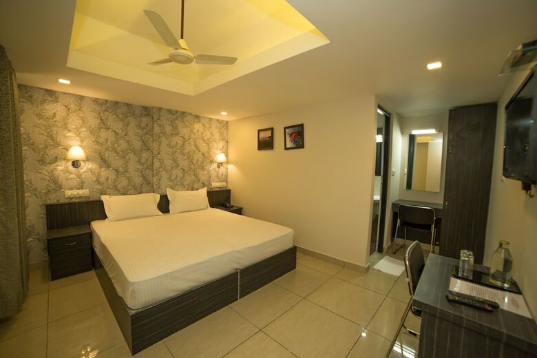 Hotel South Gate Residency