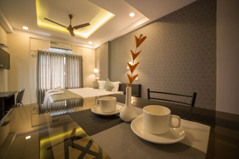 Hotel South Gate Residency