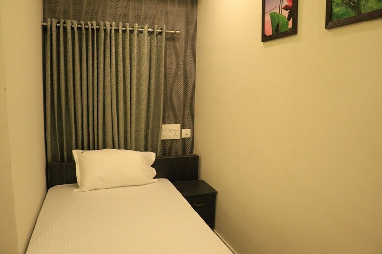 Hotel South Gate Residency