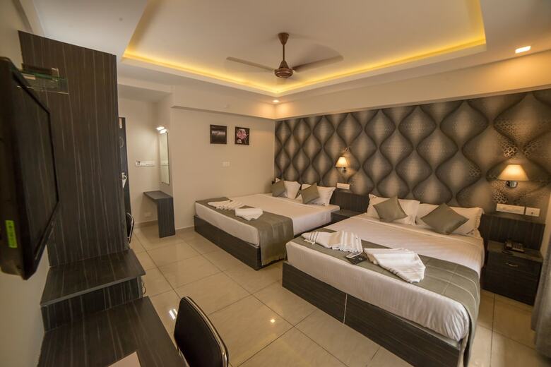 Hotel South Gate Residency