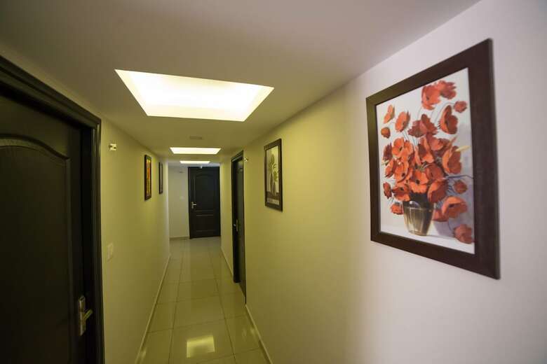 Hotel South Gate Residency