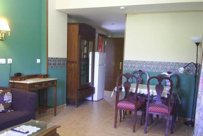 Apartamentos Remanso Del R�o Raz�n
