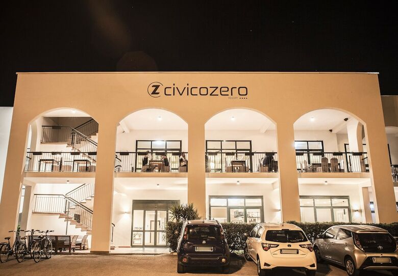 Hotel Civico Zero Resort