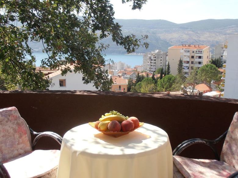 Apartamentos Villa Lav Costa S
