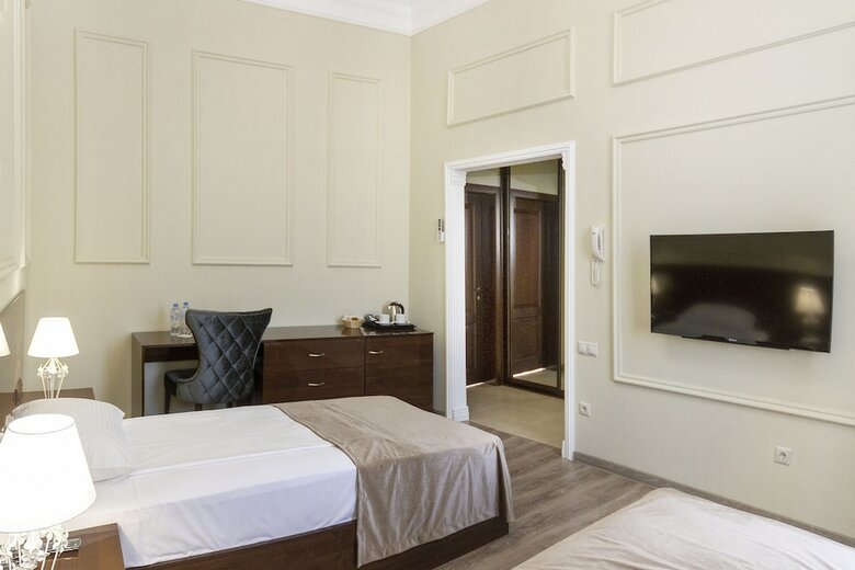 Hotel Meridian