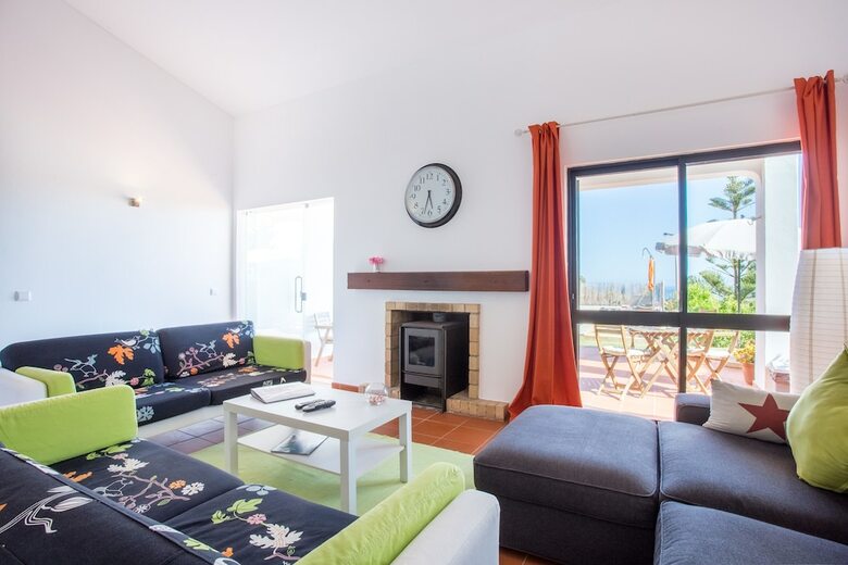 Bed & Breakfast Vila Sta Teresinha Suites