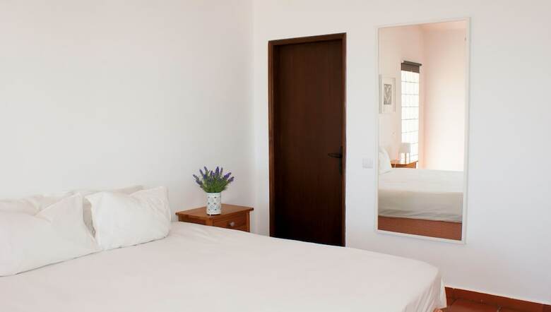 Bed & Breakfast Vila Sta Teresinha Suites