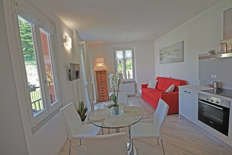 Diamond Apartments