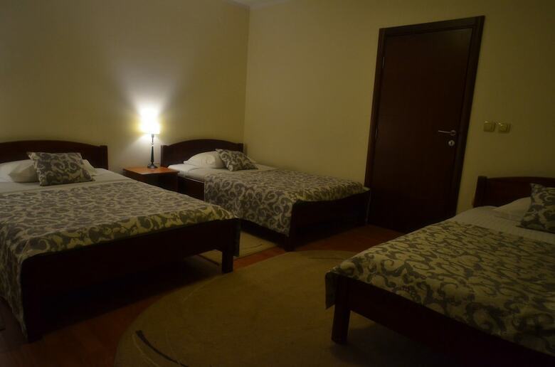 Hotel Guesthouse Tara