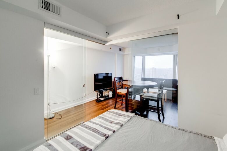 Execstay - Luxury Yorkville Suites