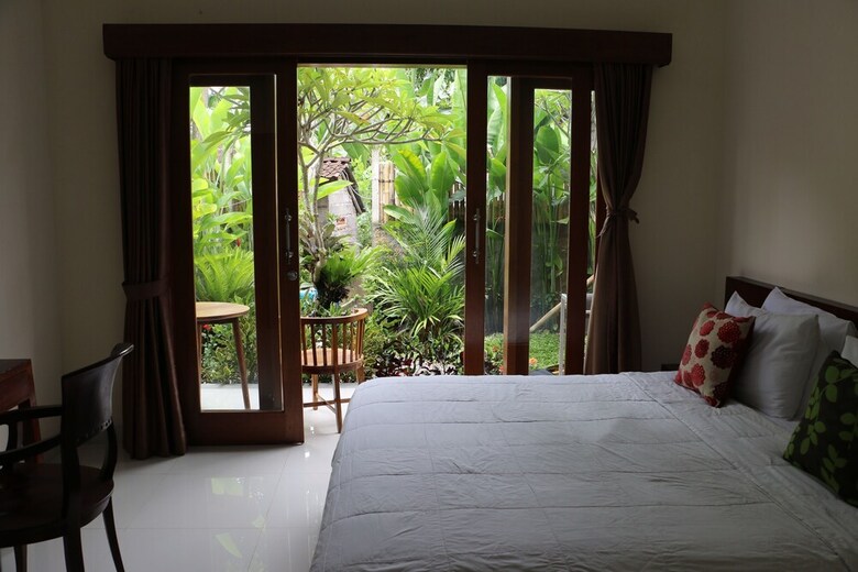 Hostal Kunyit Home Stay 1
