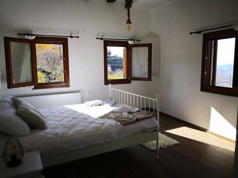 Apartamentos Effrosini Traditional Home
