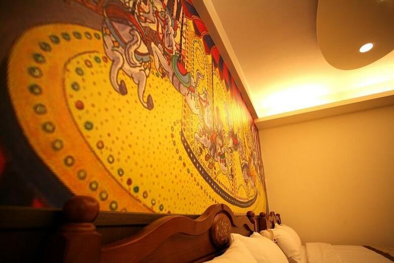 Hotel Bear Castle Homestay