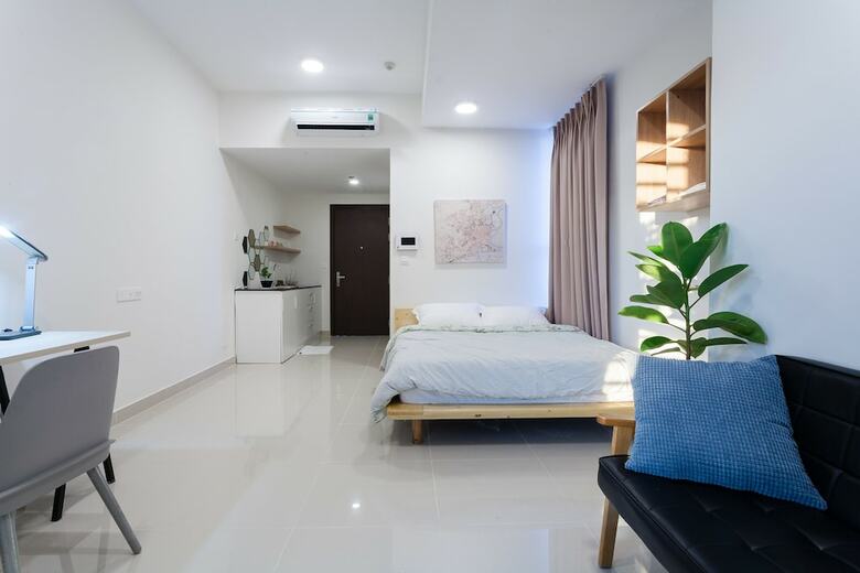 Minimalist Apartment Rivergate