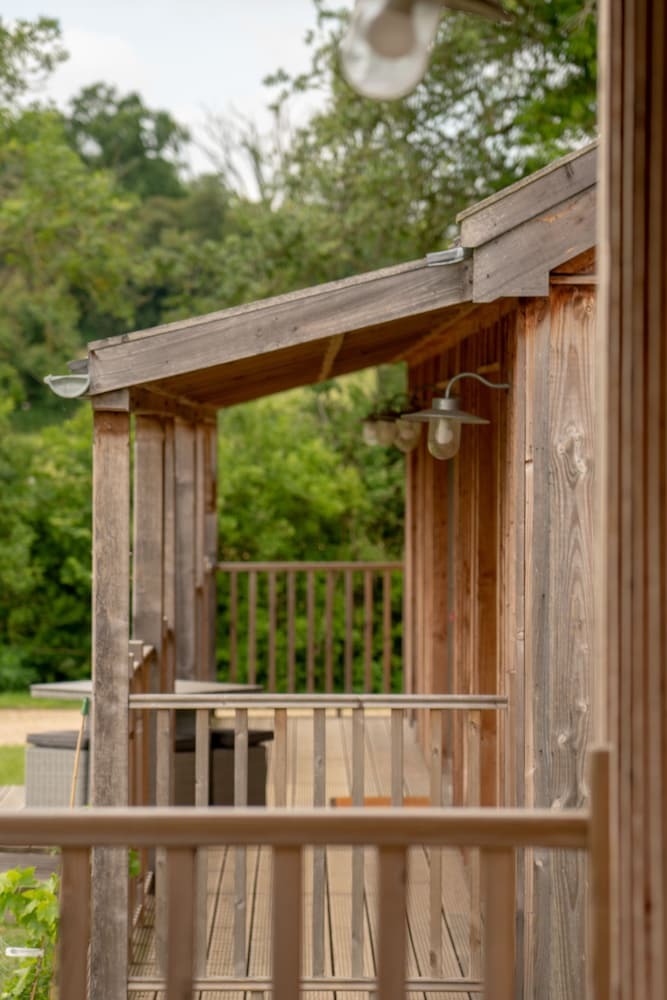 Retreat East