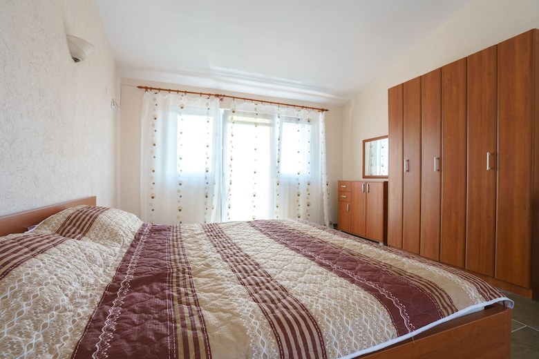 Aparthotel Apartments Lora
