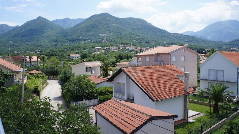 Aparthotel Apartments Lora