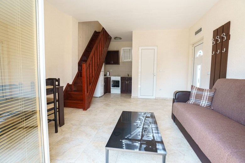 Aparthotel Apartments Lora