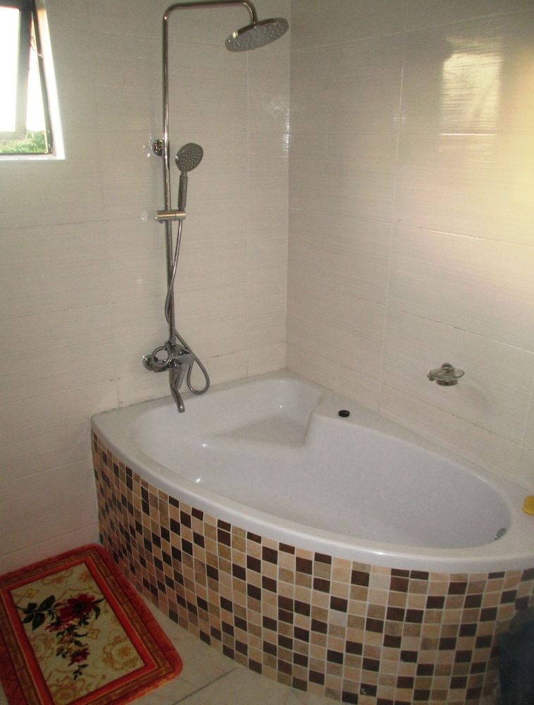 Bed & Breakfast King Base Guesthouse B & B