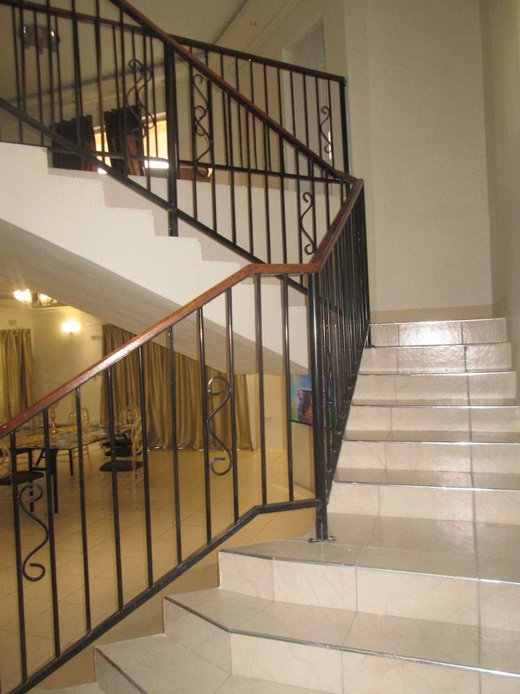 Bed & Breakfast King Base Guesthouse B & B