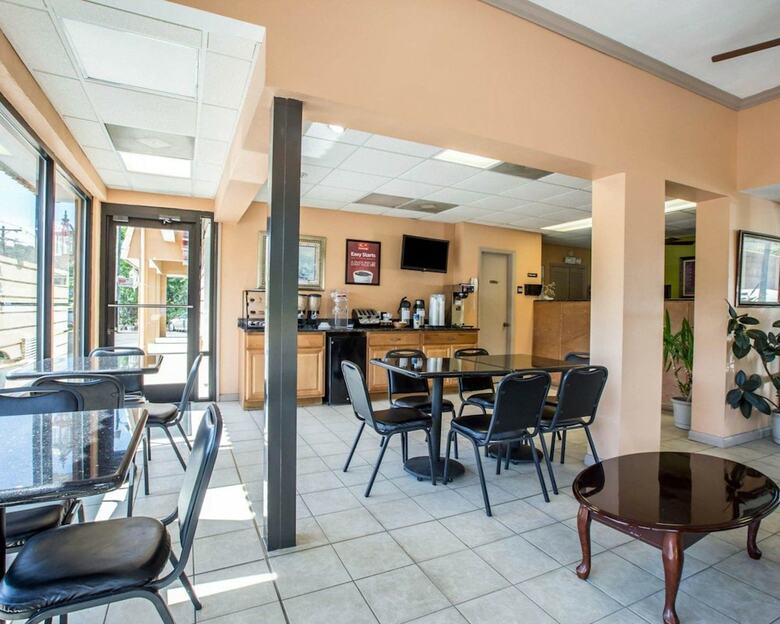 Motel Econo Lodge Biltmore
