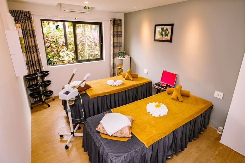 Gardenia Hue Hotel
