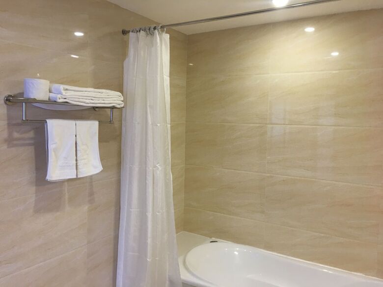 Azumaya Hotel Linh Lang