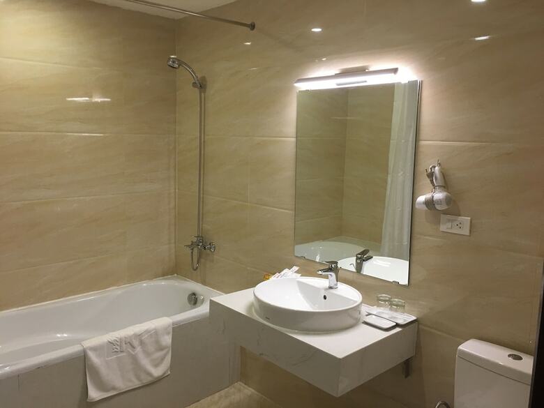 Azumaya Hotel Linh Lang