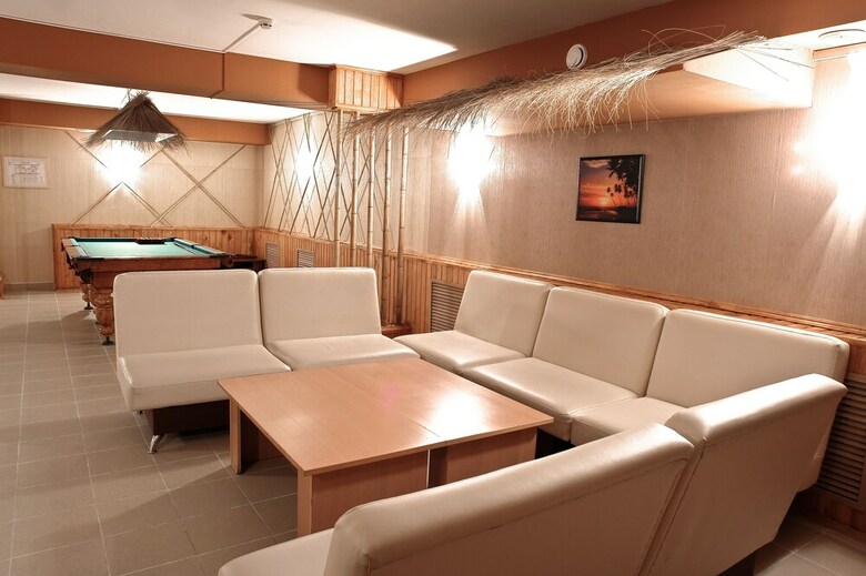 Business Hotel Avrora