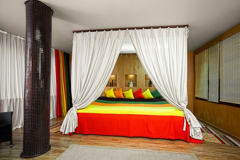 Business Hotel Avrora