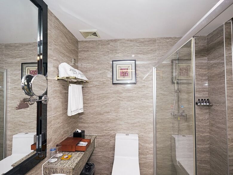 Yucheng Hotel