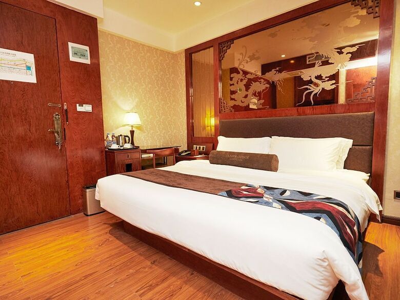 Yucheng Hotel