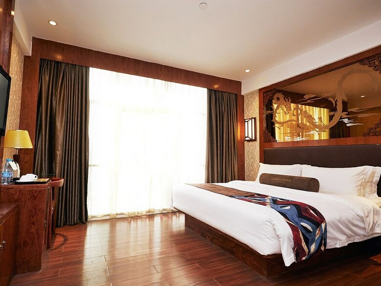 Yucheng Hotel