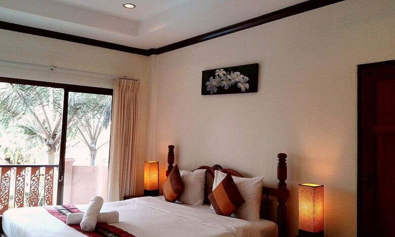 Hotel Lanta Seafront Resort