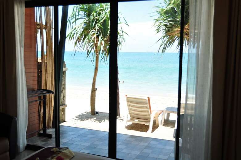 Hotel Lanta Seafront Resort
