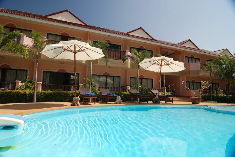 Hotel Lanta Seafront Resort