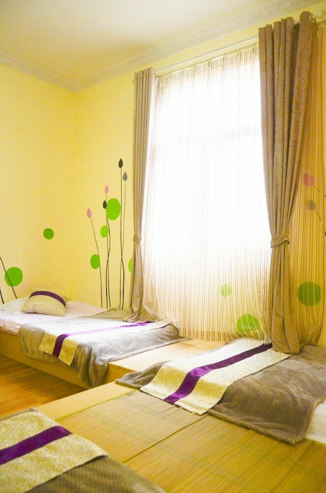 Hostal Five Elements