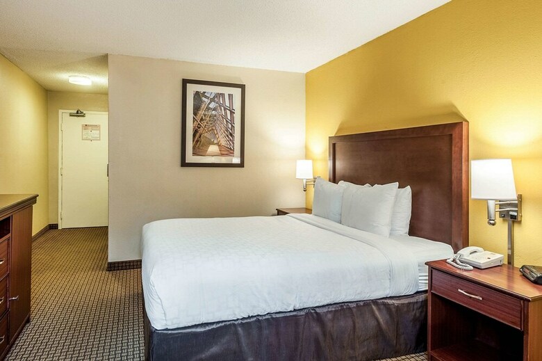 Clarion Hotel Seattle Airport