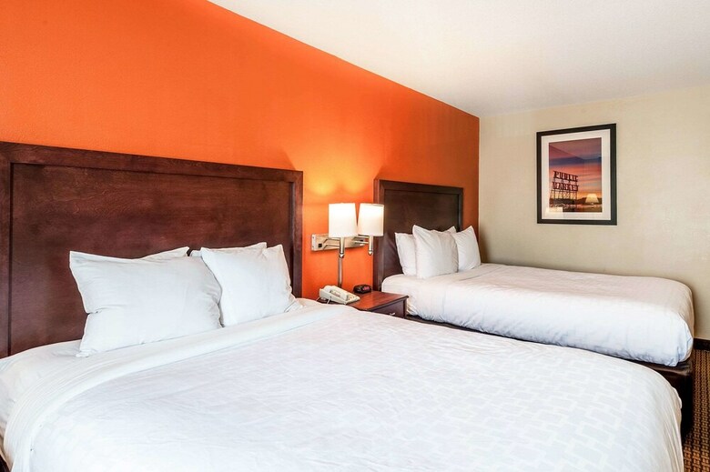 Clarion Hotel Seattle Airport