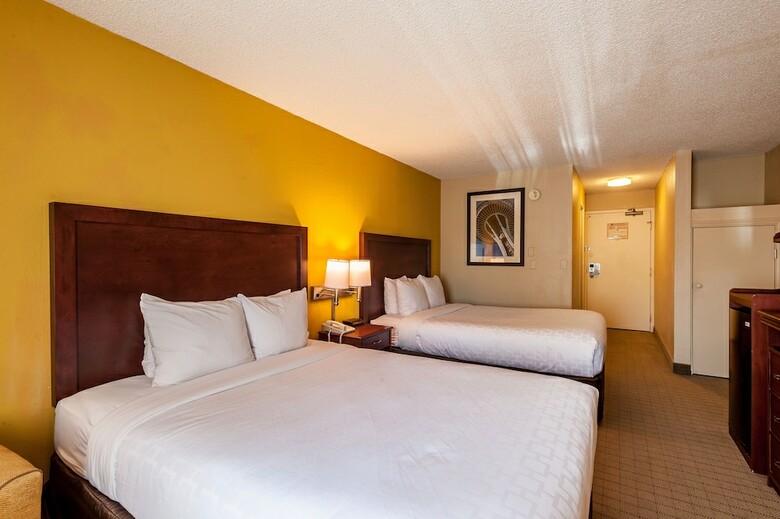Clarion Hotel Seattle Airport