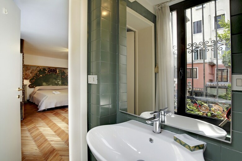 Romantic Venetian Apartment