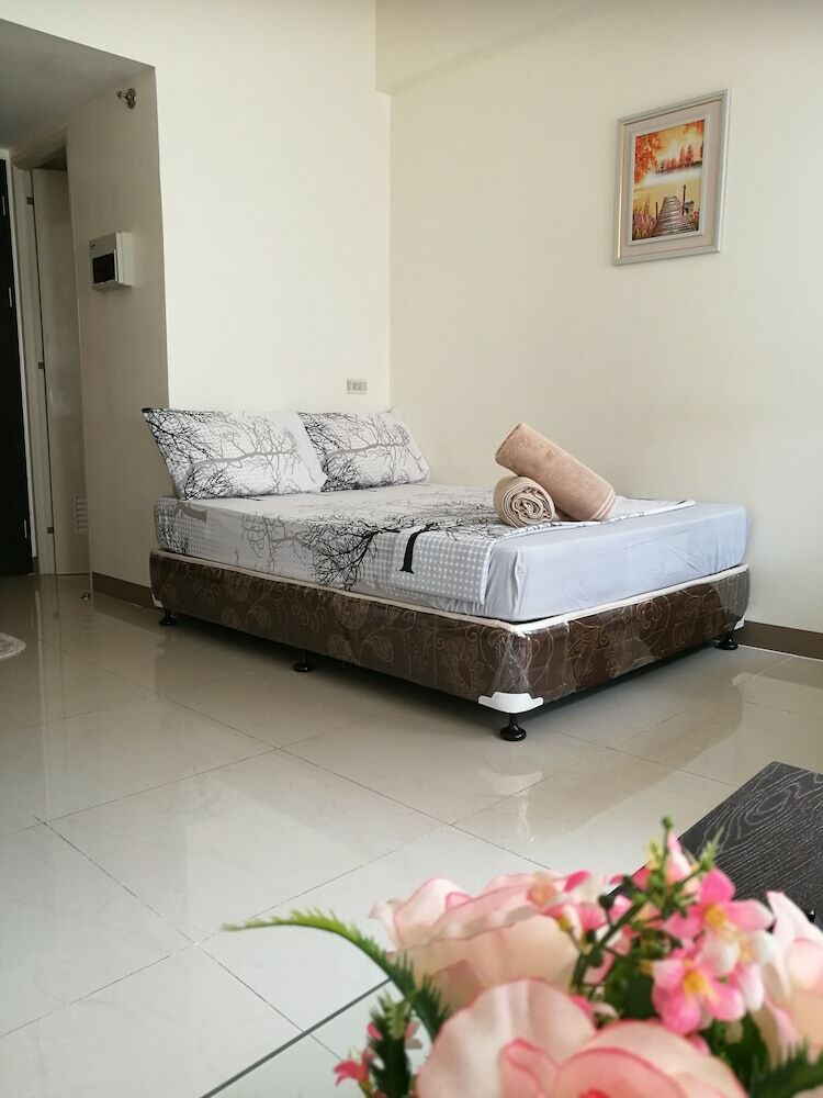 Mabolo Garden Flat 1014