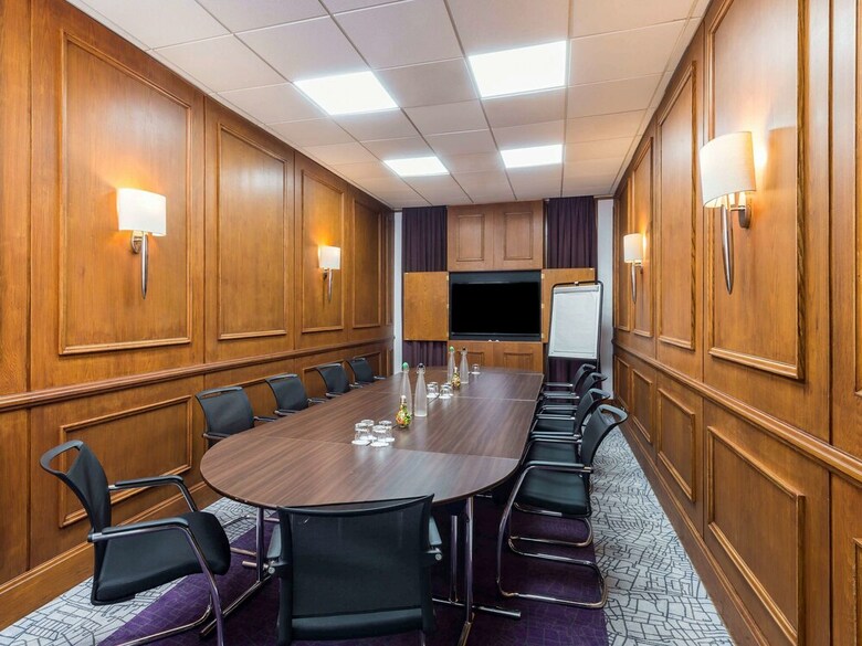 Mercure Telford Centre Hotel