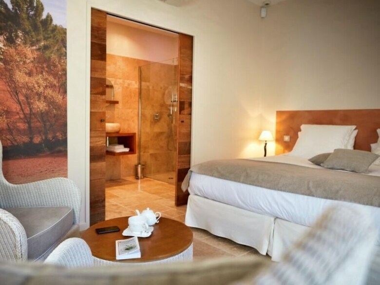 Hotel Chambres D'h�te Les Mazets Du Luberon