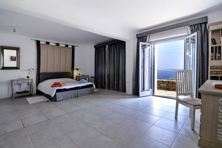 Lia Luxury Villa