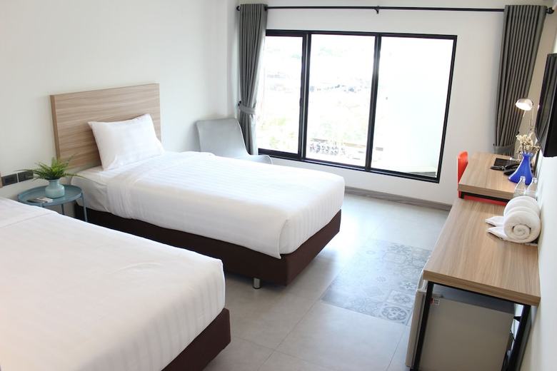 M Grand Hotel